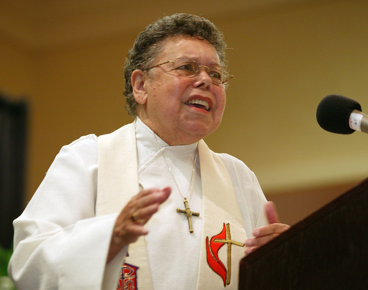 United Methodist Bishop Leontine Turpeau Current Kelly preaches during evening worship at the first reunion of the former Central Jurisdiction of the Methodist Church in College Park, Ga., in 2004. Kelly died at age 92 on June 28, 2012.  File photo by Mike DuBose, UM News.