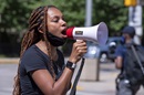 Taylor Hall, de 19 años de edad, estudia en Indianapolis y cree que su llamamiento es usar su voz a favor de aquellos que no tienen voz.